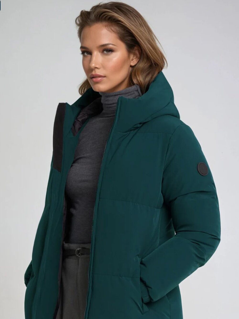 NWT Water Resistant Hooded Puffer Jacket